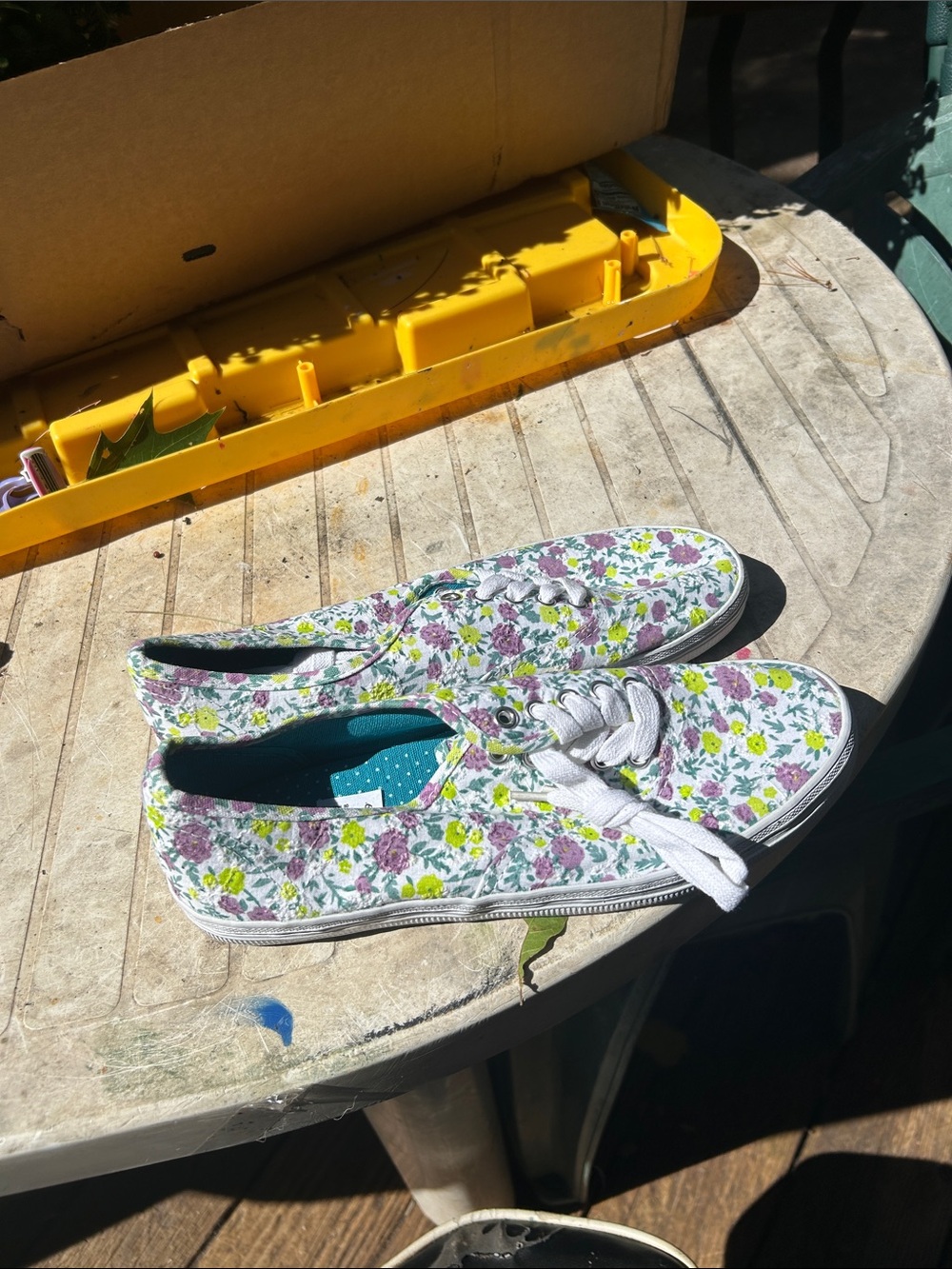 Floral Print Kids Canvas Lace-Up Shoes - White with Purple & Green Flowers